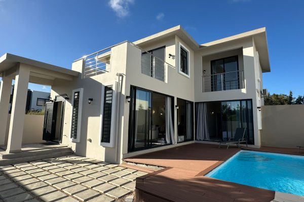 Villa neuve à 2 pas de la mer, Trou aux Biches